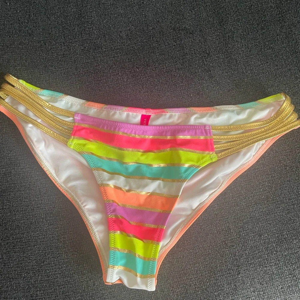 👙 Bikini 👙 - Picture 6 of 7